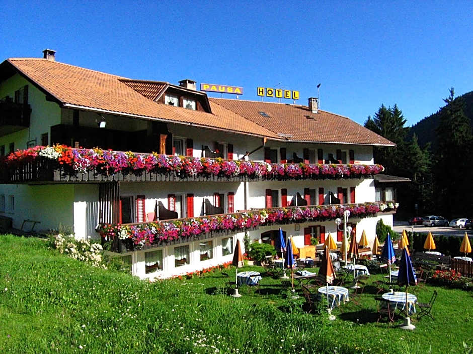 Hotel Pausa