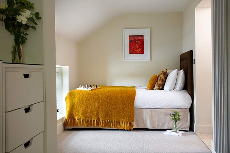 The Plume of Feathers