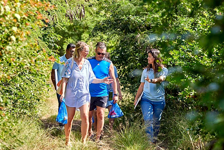 Lagoon Attitude (Adults Only)