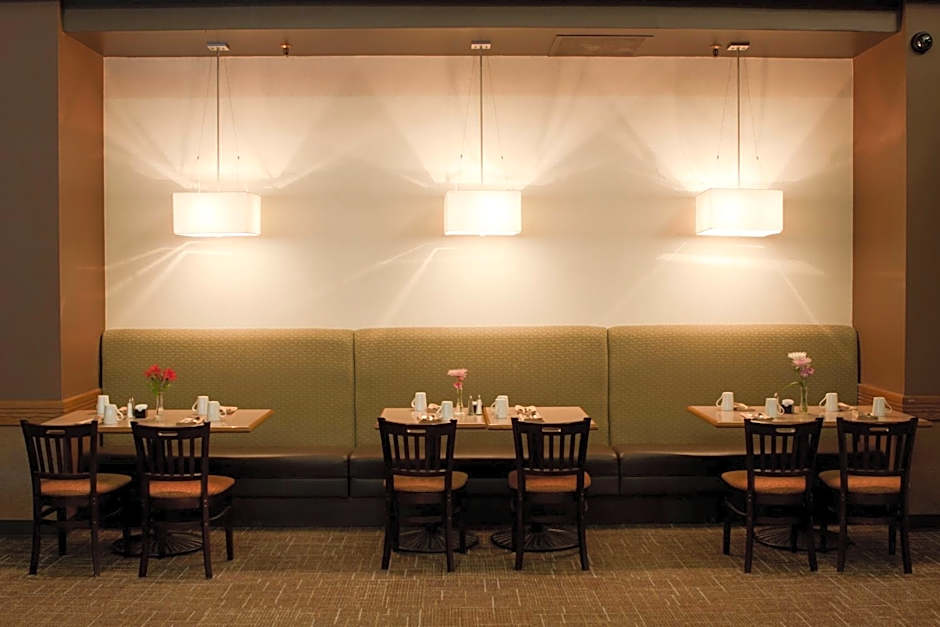 Ramada Plaza by Wyndham Regina Downtown