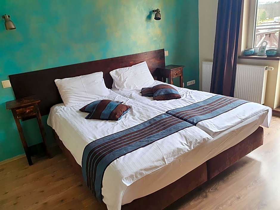 Photo 1 of 5 of 1 Double Bed or 2 Beds, Terrace