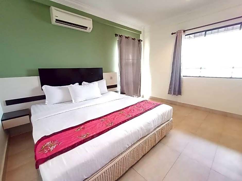 Maya Hotel