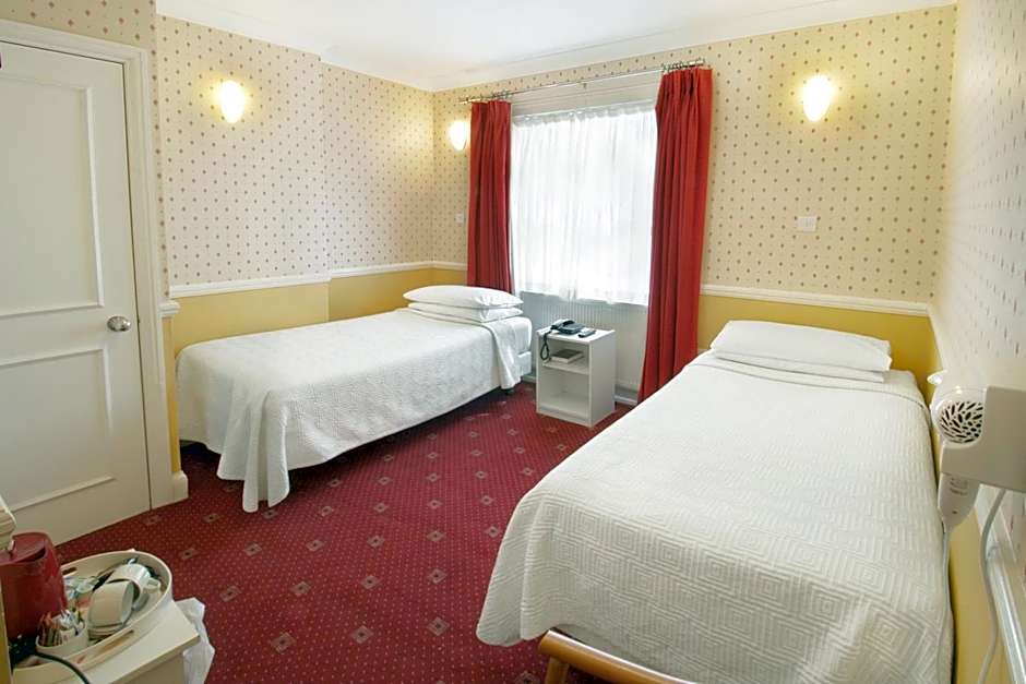 Balmoral House Hotel