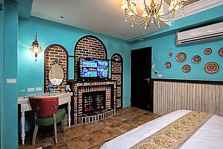 Superior Queen Room with Balcony