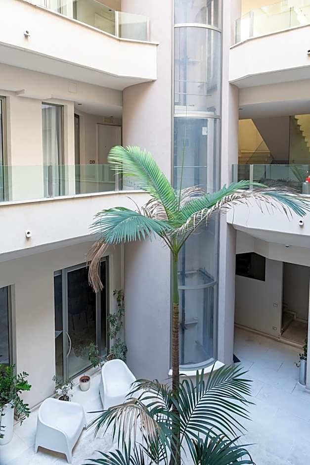 Home 15 Residence Hotel