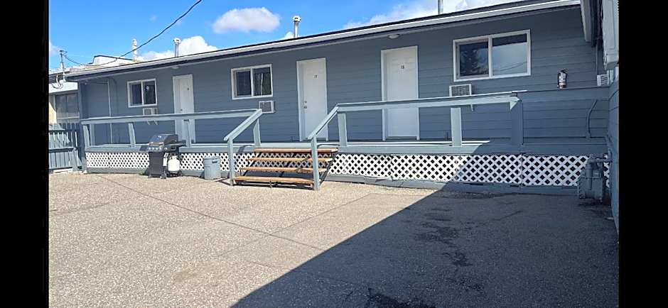 West Castle Motel