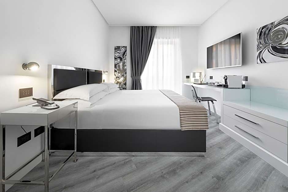 LHP Napoli Palace & SPA