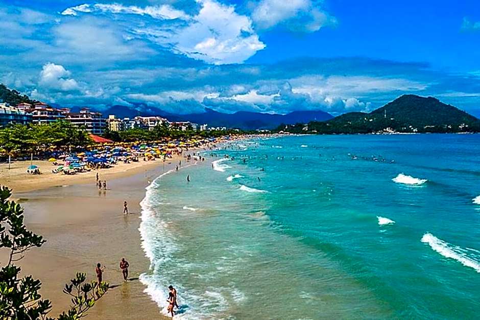 Apto. Ubatuba Praia Grande 2qts 2ban a 100m do mar