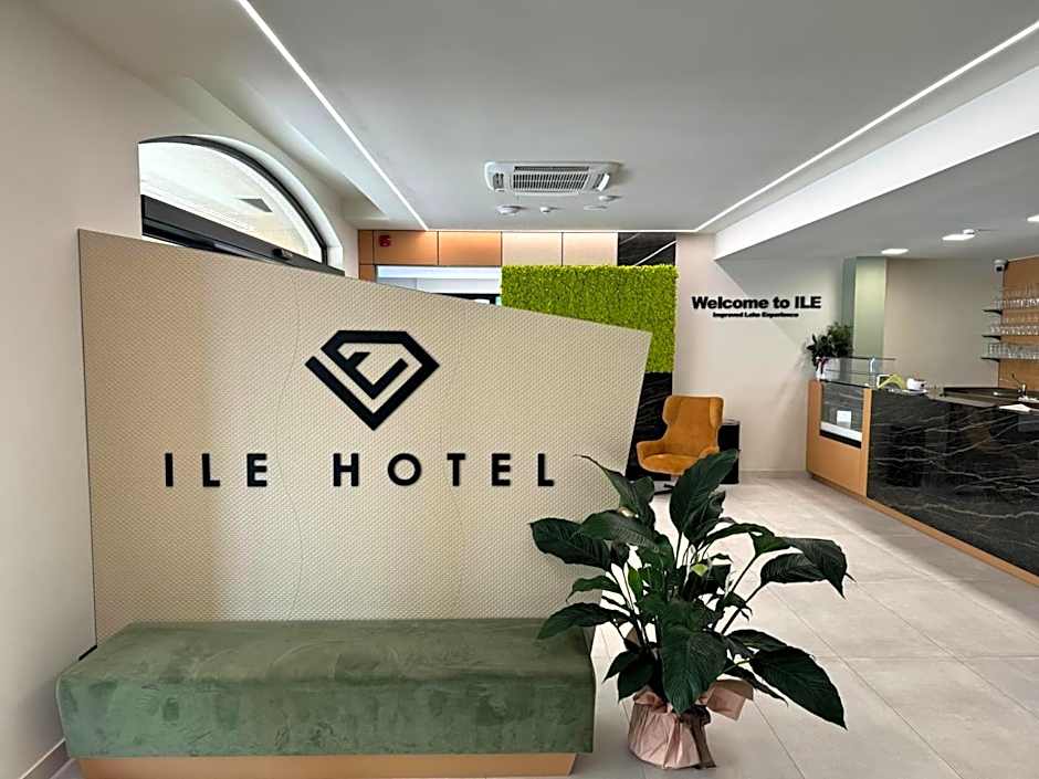 Ile Hotel