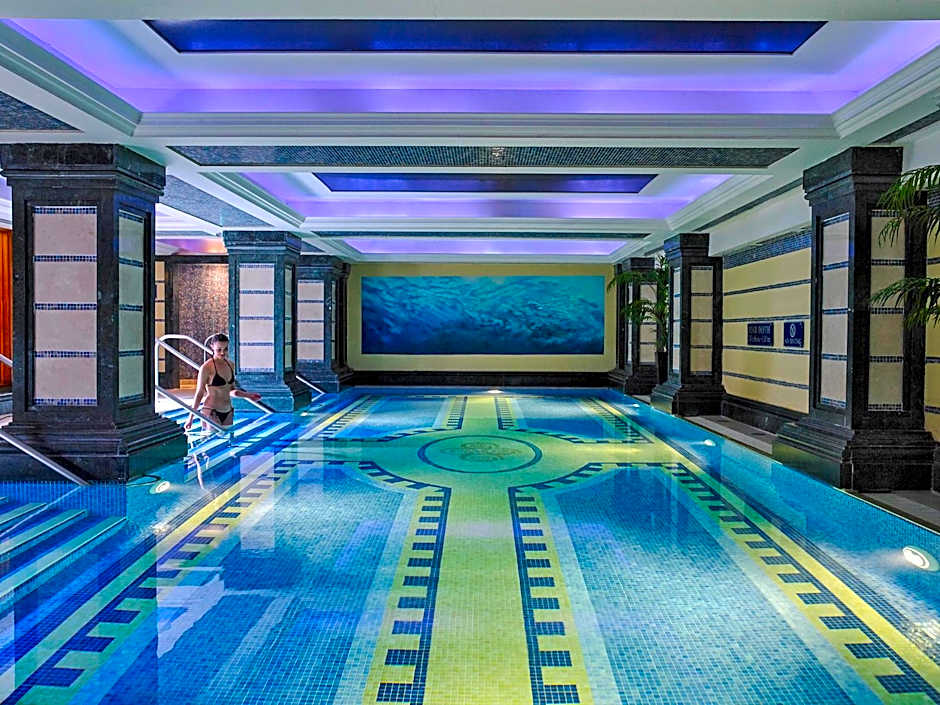 Killarney Plaza Hotel & Spa