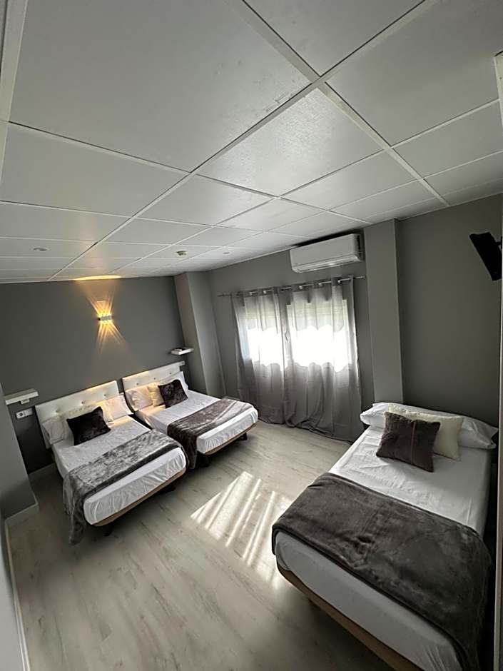 Foto 1 di 1 di Triple Room