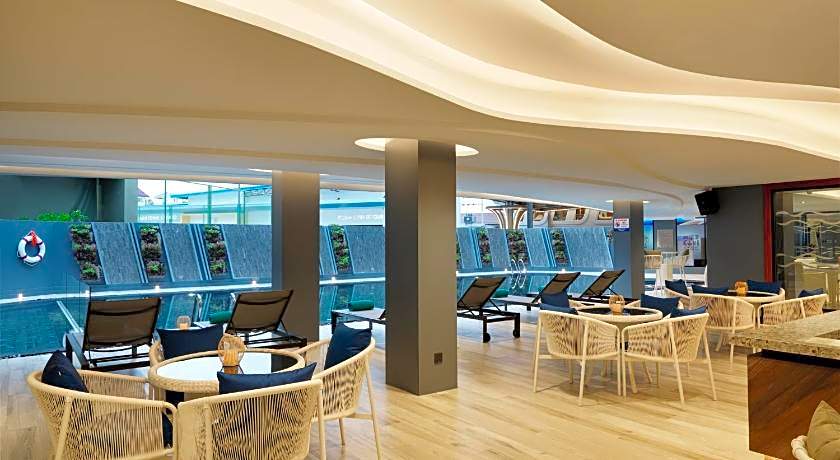 The Oceanic Sportel Phuket - SHA Extra Plus