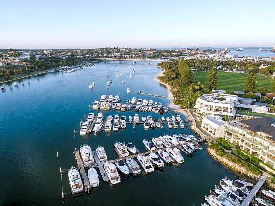 Pier 21 Apartment Hotel Fremantle