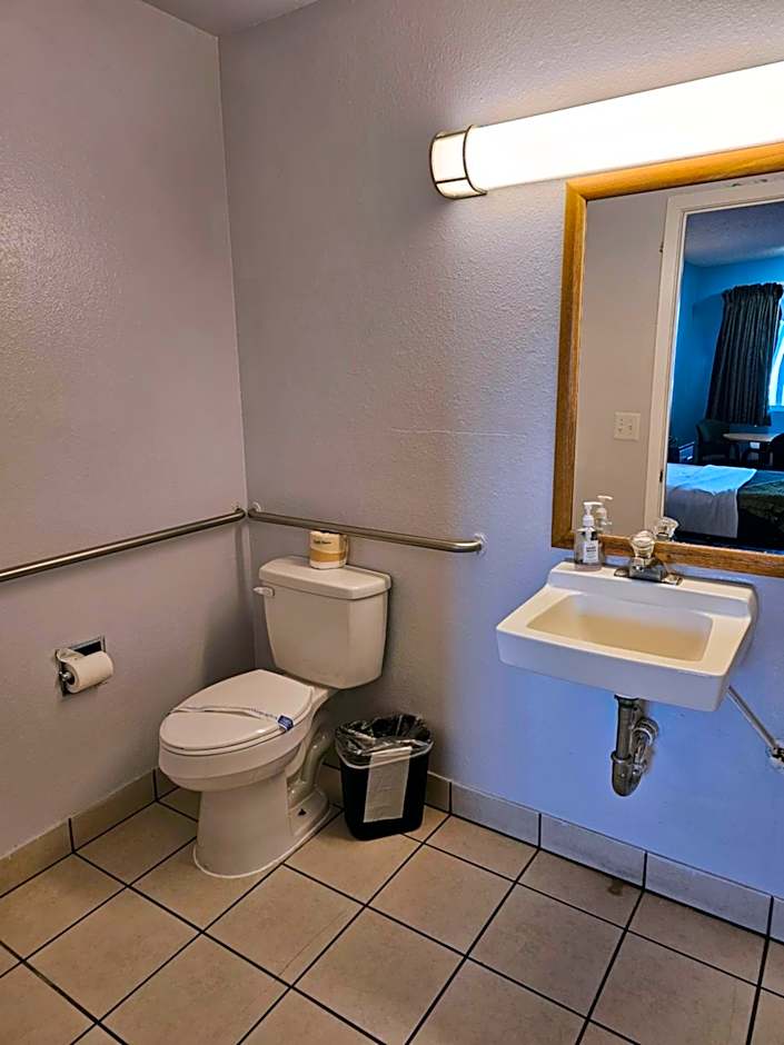 Sumner Motor Inn