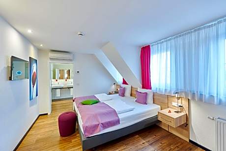 Deluxe Single Room