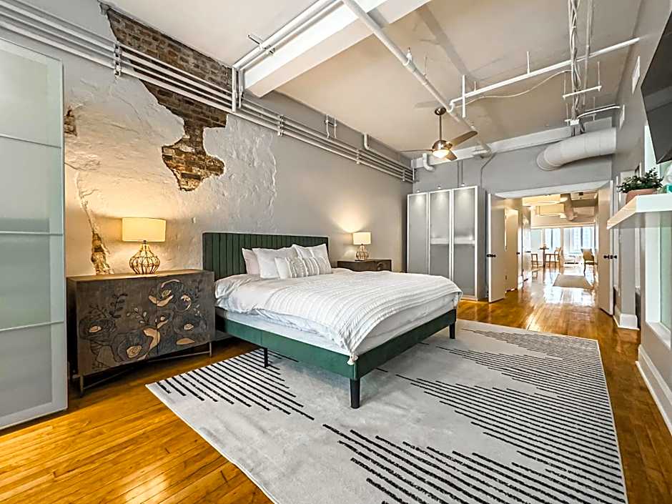 The Historic Lyric Presidential Suite