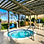 La Quinta Inn & Suites by Wyndham DFW Airport South/Irving