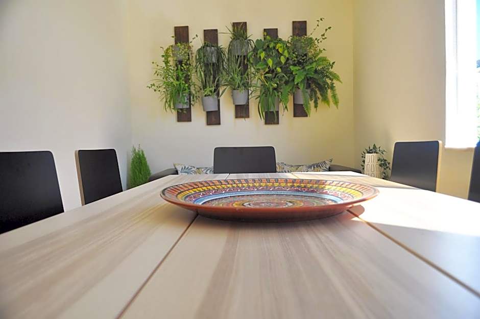 Green Element Guesthouse