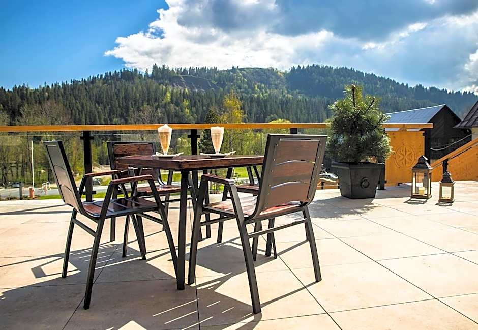 Hotel Litworowy Staw