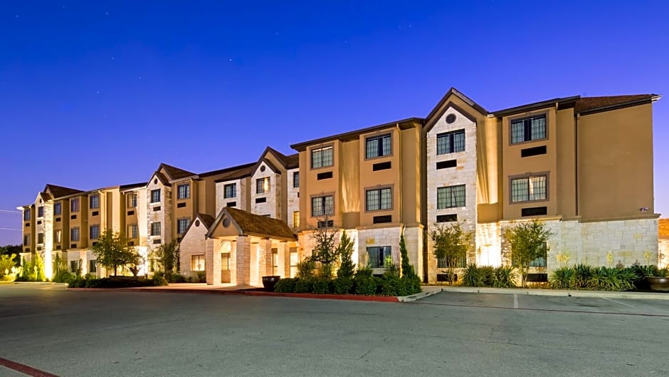 Microtel Inn & Suites by Wyndham Round Rock