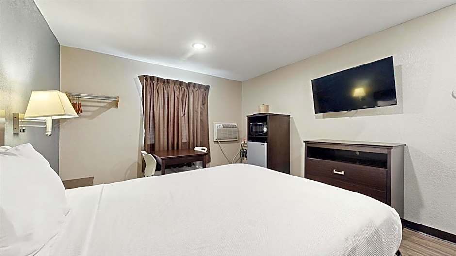 Red Lion Inn & Suites Olathe Kansas City