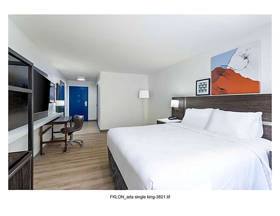 Spark by Hilton Clarion