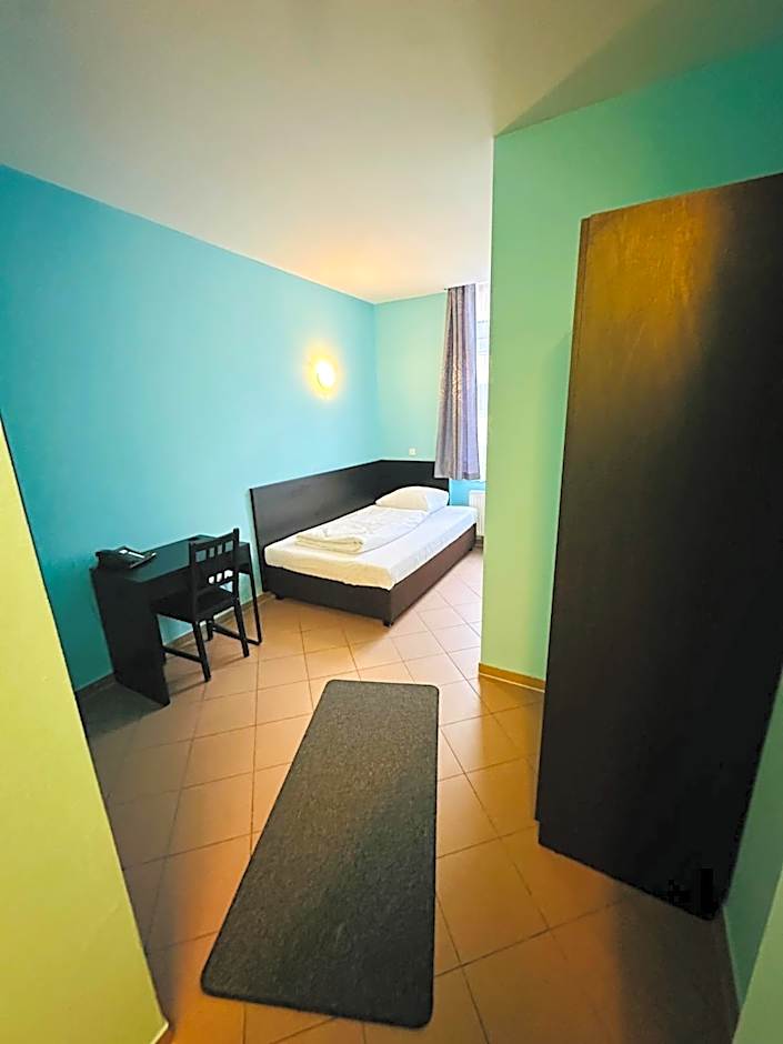 Angel Hotel