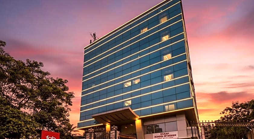 FabHotel Ascot International