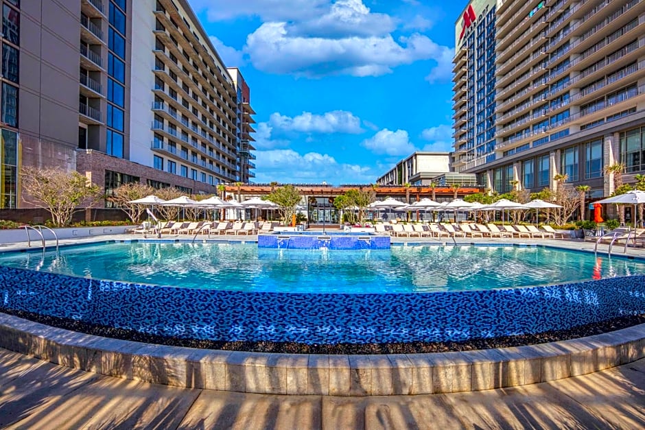 The Historic Cavalier Hotel and Beach Club, Autograph Collection 