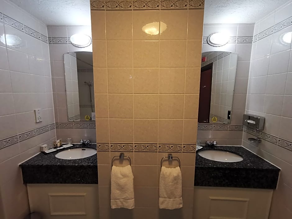 Copthorne Effingham Gatwick Hotel