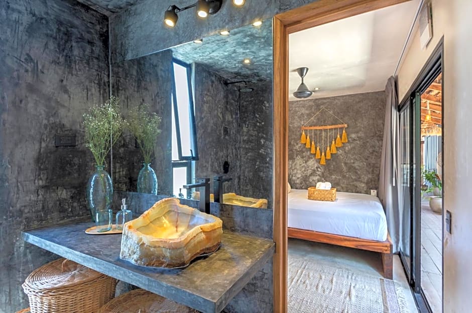 Meteora Stay & Coffeehouse Tulum