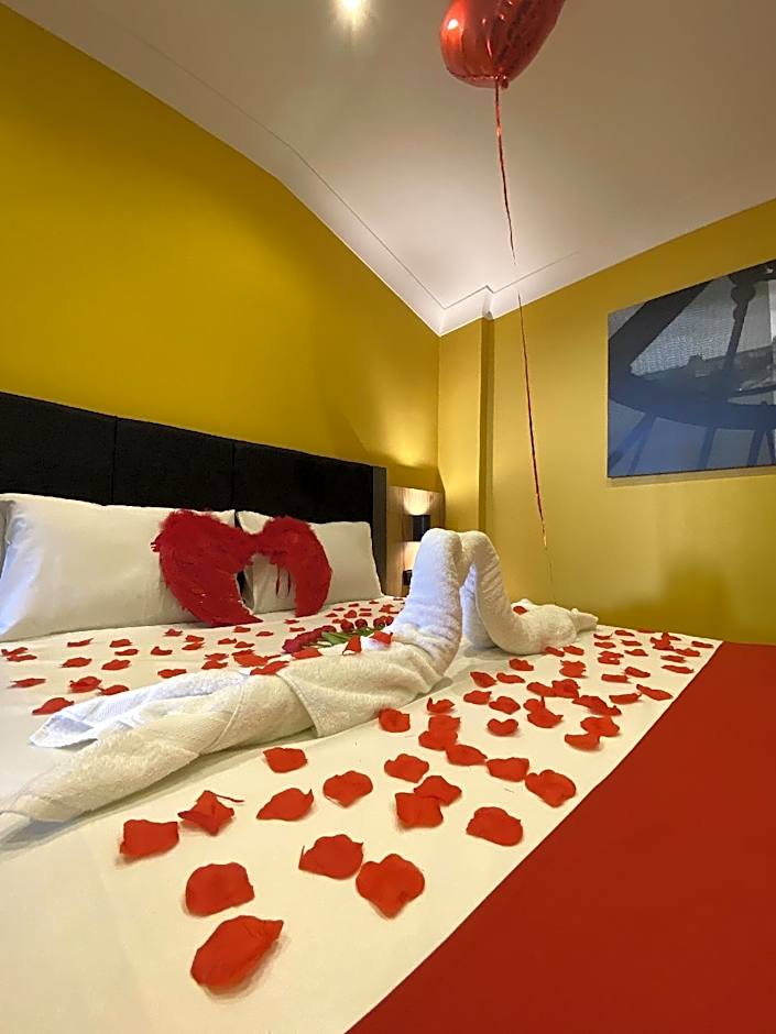 ROY OTEL AKCAY