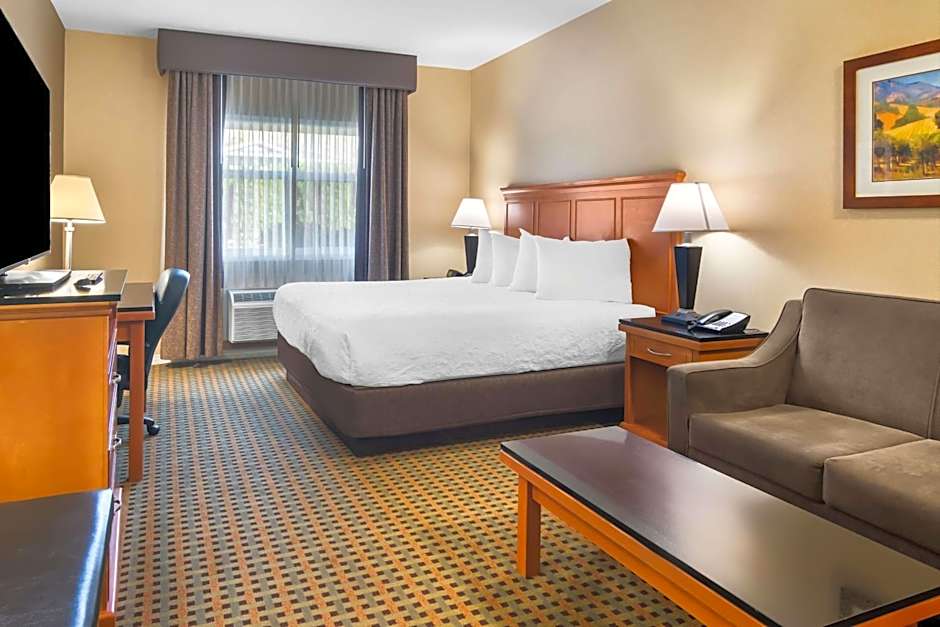 Best Western Plus Sunrise Inn