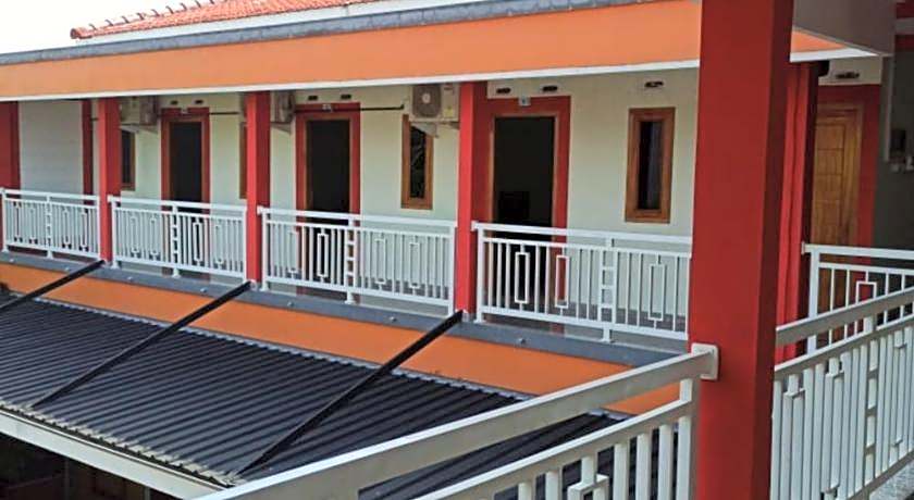 Harmony House Syariah near Alun Alun Pati Mitra RedDoorz