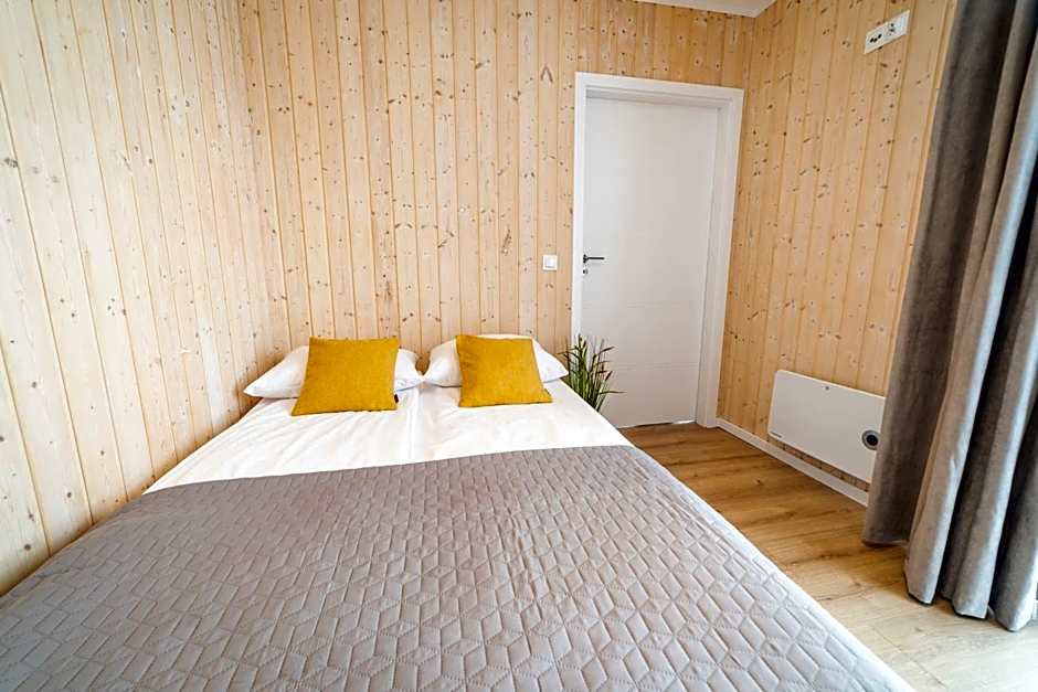 Velo Camp nad jeziorem Dadaj