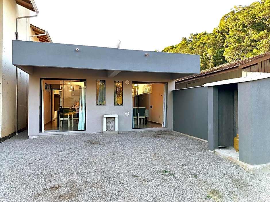 RJ164-01 Lindo Dpto c/piscina y vista a la montaña