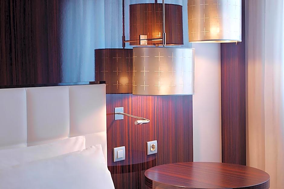 Le Meridien Paris Arc De Triomphe