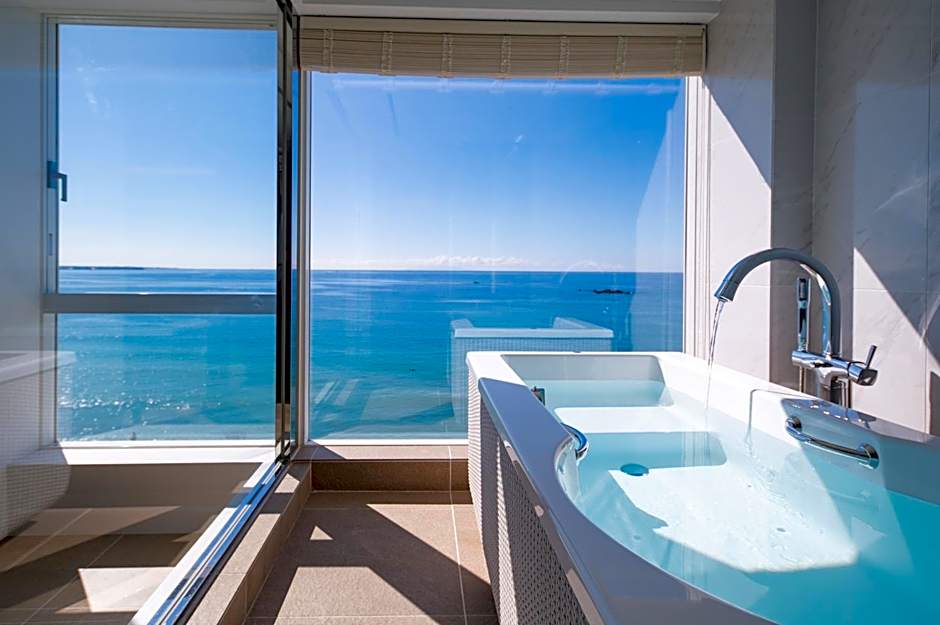 Hayama Hotel Otowa No Mori