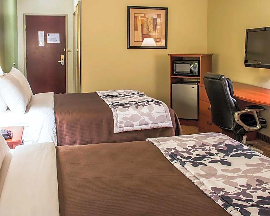 Sleep Inn & Suites at Six Flags