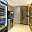 Holiday Inn Express & Suites Grand Rapids - Airport North By IHG
