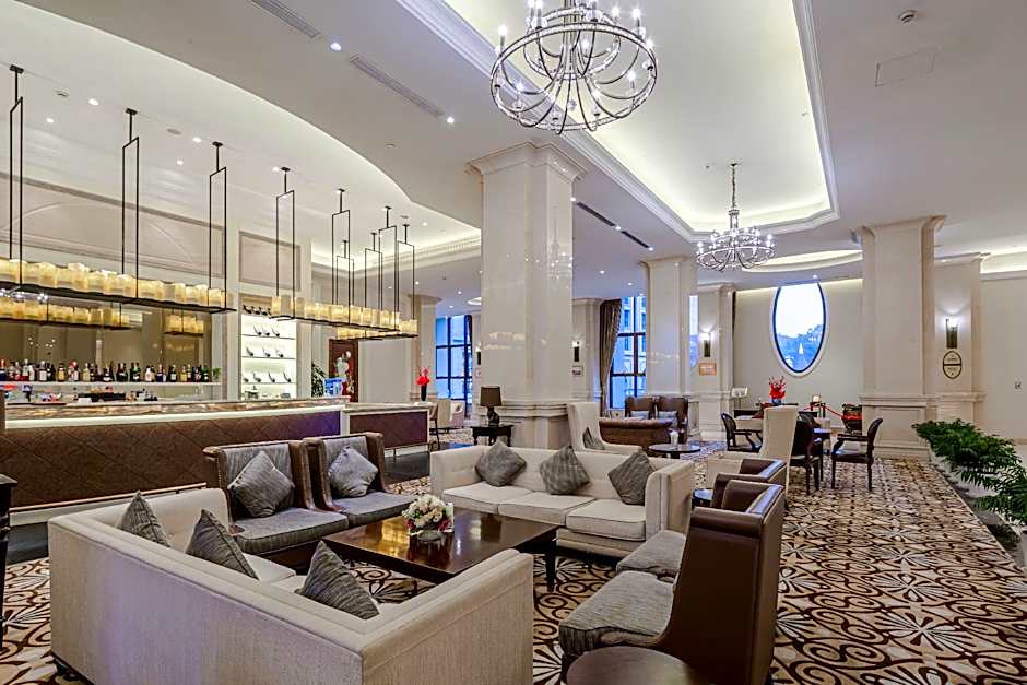 Yin Run Jin Jiang Castle Hotel