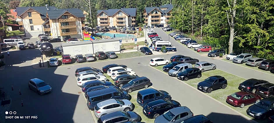 APARTAMENT w PLATINUM MOUNTAIN Z PARKINGIEM