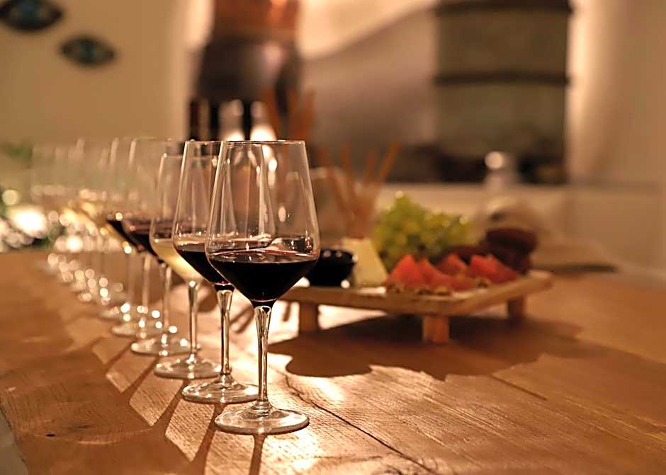 Arxegono Cave Houses Santorini