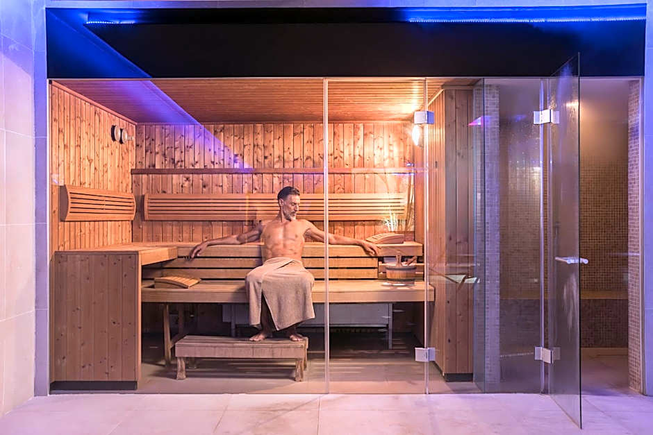 Mac Puerto Marina Benalmadena Hotel