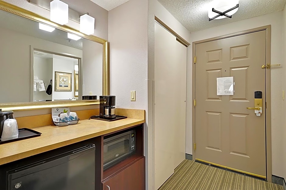 Country Inn & Suites by Radisson, Charleston North, SC