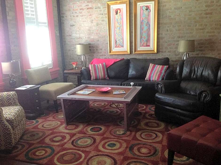 The Main Street Hotel