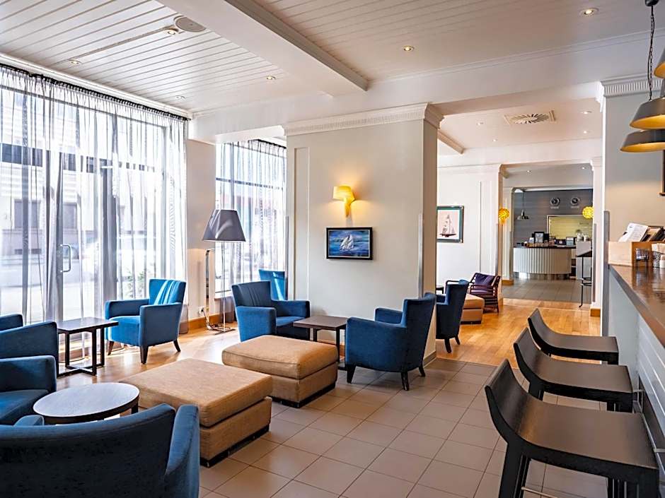 MERCURE KLAIPEDA CITY HOTEL, Meetings, Events, Restaurant & Bar - Accor Group, Pet Stay FREE