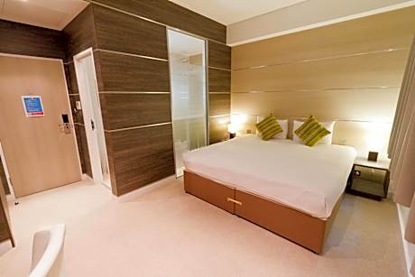 Superior Double Bedroom