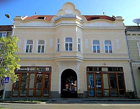 Zakarias Apartments