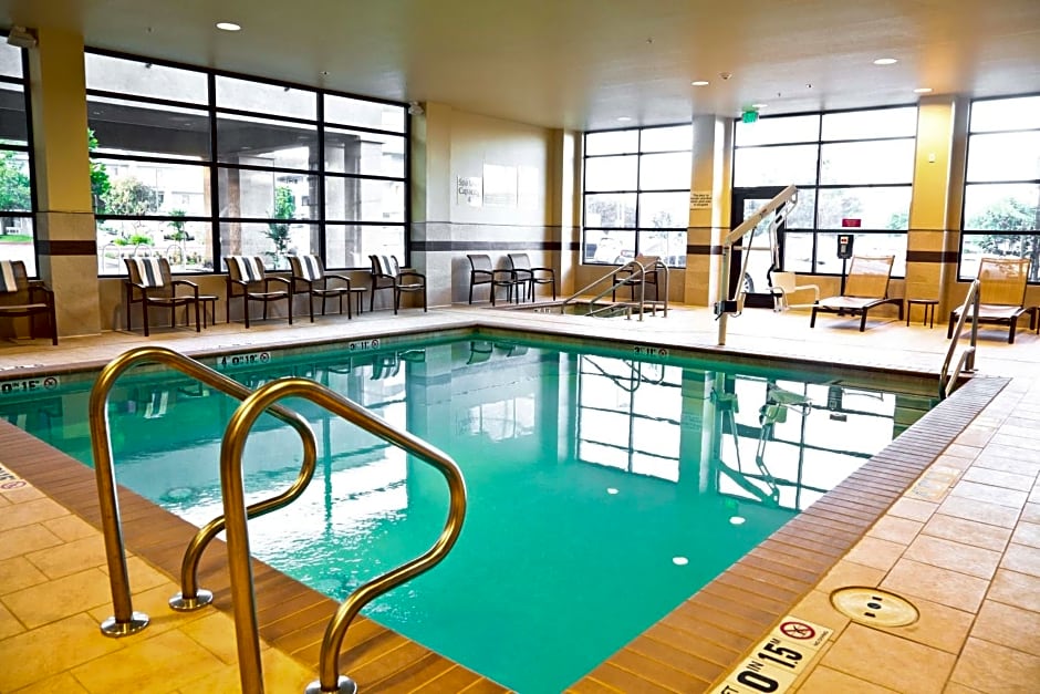 Hampton Inn By Hilton And Suites Salinas
